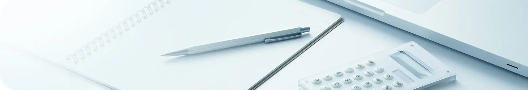 写真:筆記用具、計算機