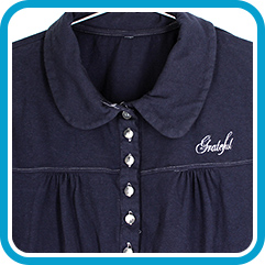 写真：リカラーで染色したブラウス