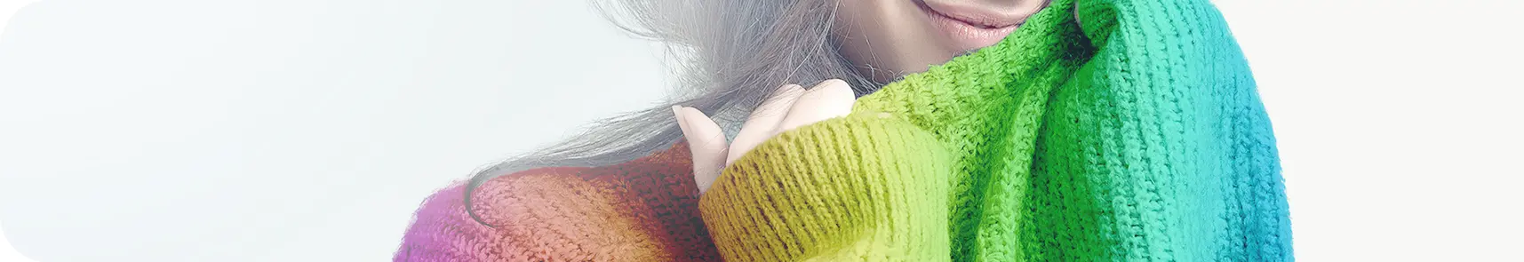 写真：カラフルなニット